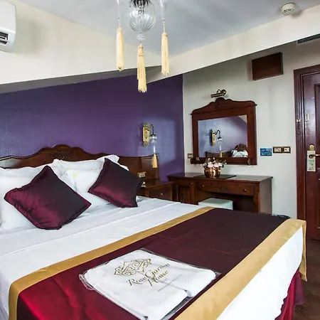 Rose Garden Hotel