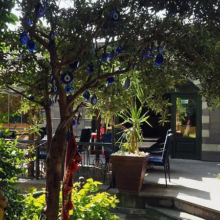 Rose Garden 4*
