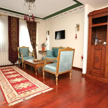 Hotel Rose Garden 4*