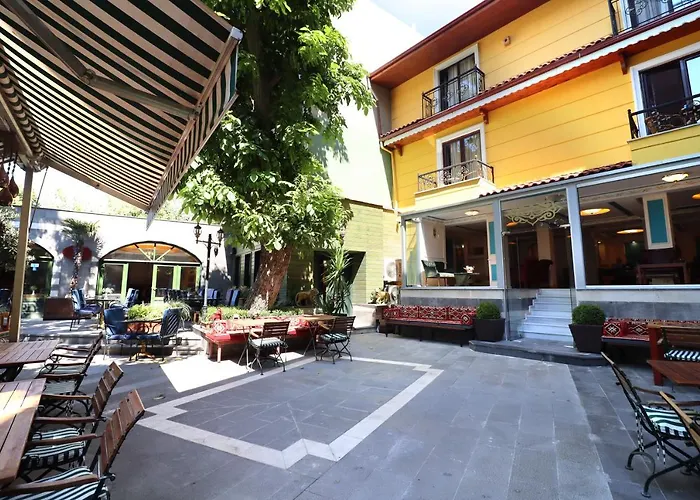 Rose Garden Hotel 4*