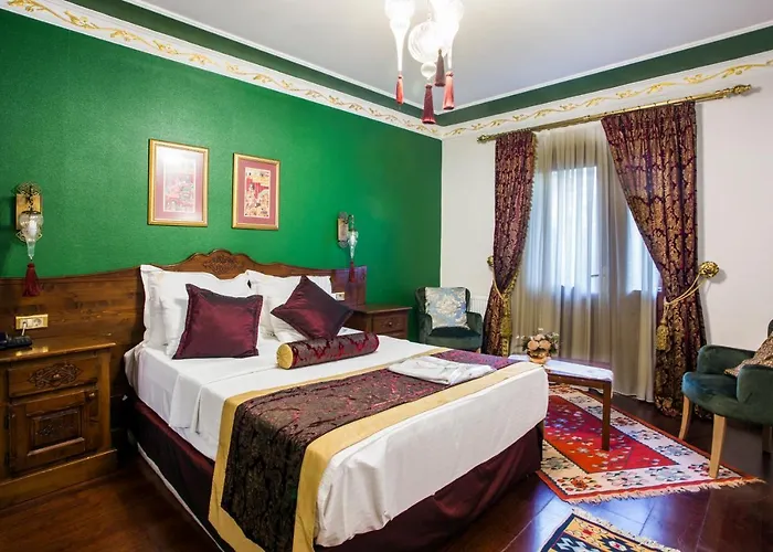 Hotel Rose Garden 4*