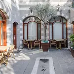 Ξενοδοχείο Rose Garden 4*