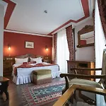 Rose Garden Hotel