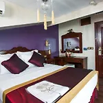 Rose Garden Hotel