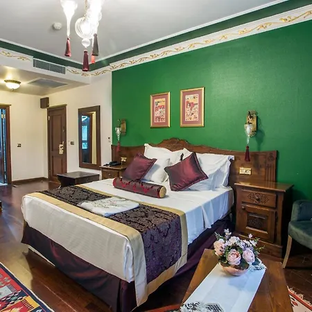 Rose Garden Hotel 4*